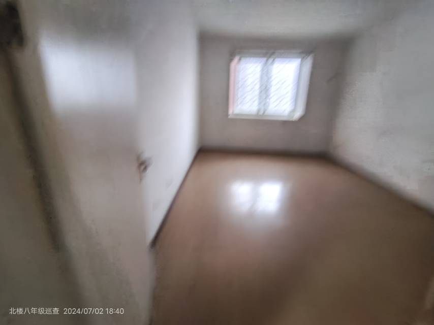 品質小區！3室2廳1衛130m2，拎包入駐，隨時看房。