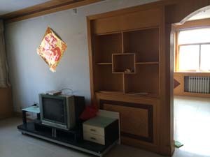 荊河小區，拎包即住，家具齊全