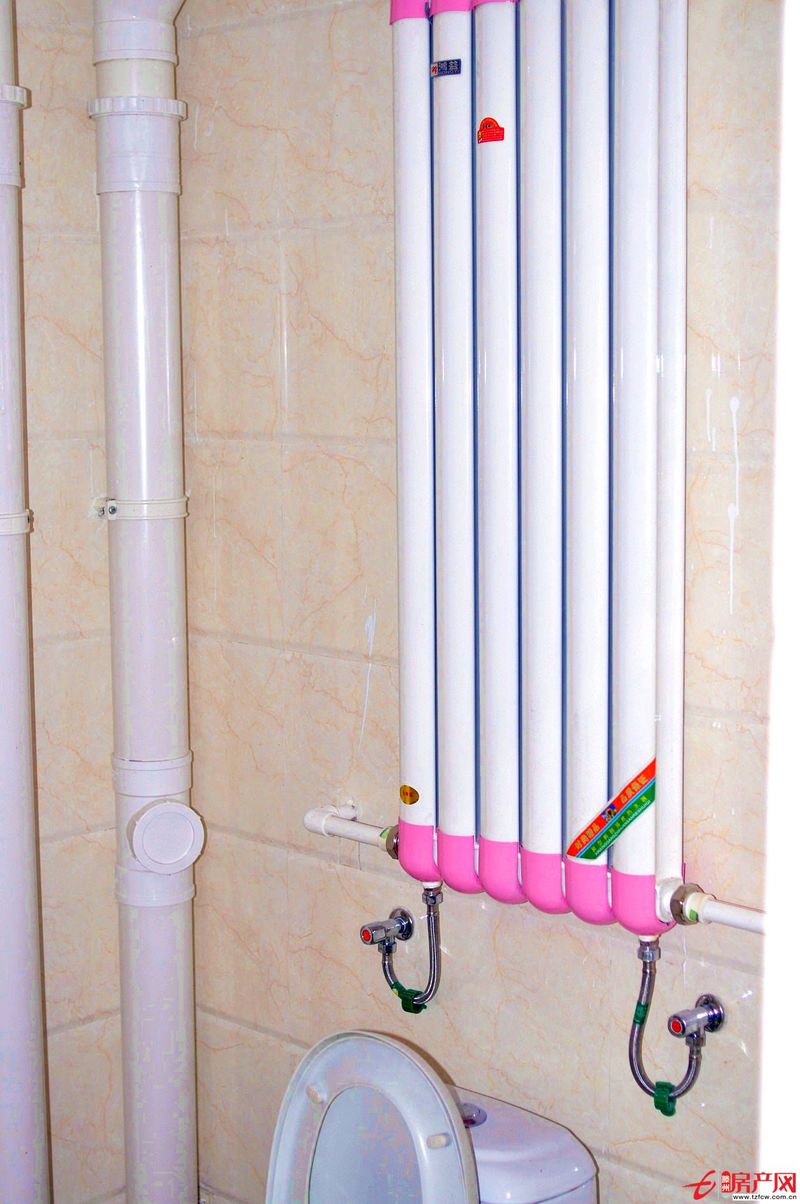 問天廣場小區(qū)新房出租、家用電器生活設施齊全！