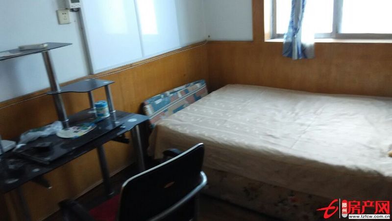 春秋閣南區精裝修四居室招租，家電齊全、拎包即住