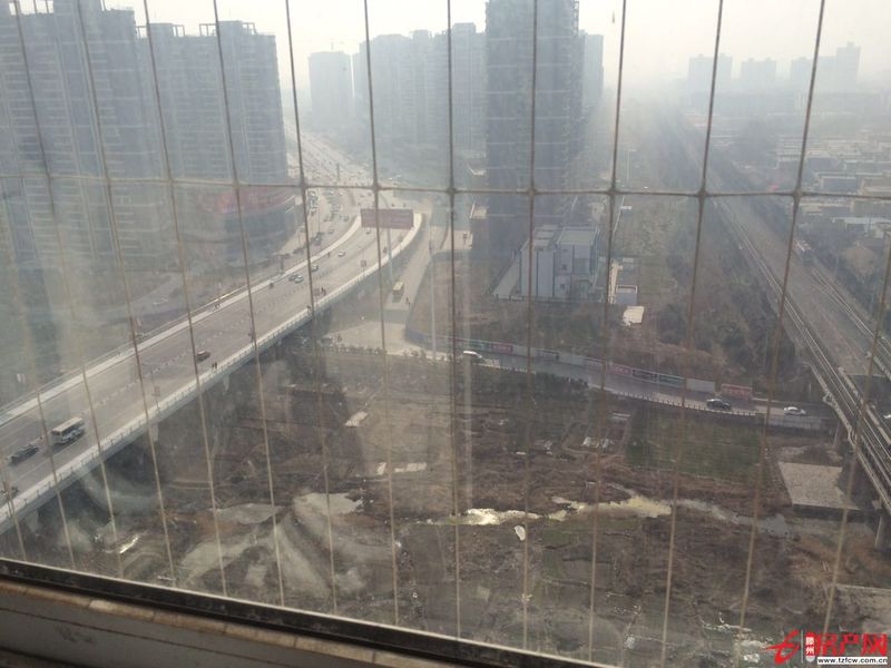 問(wèn)天三期沿河第一排高層出售