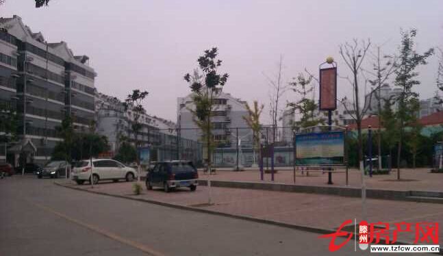 龍泉苑好房出售超低價(jià)性價(jià)比極高低首付滿五年可貸款黃金二樓