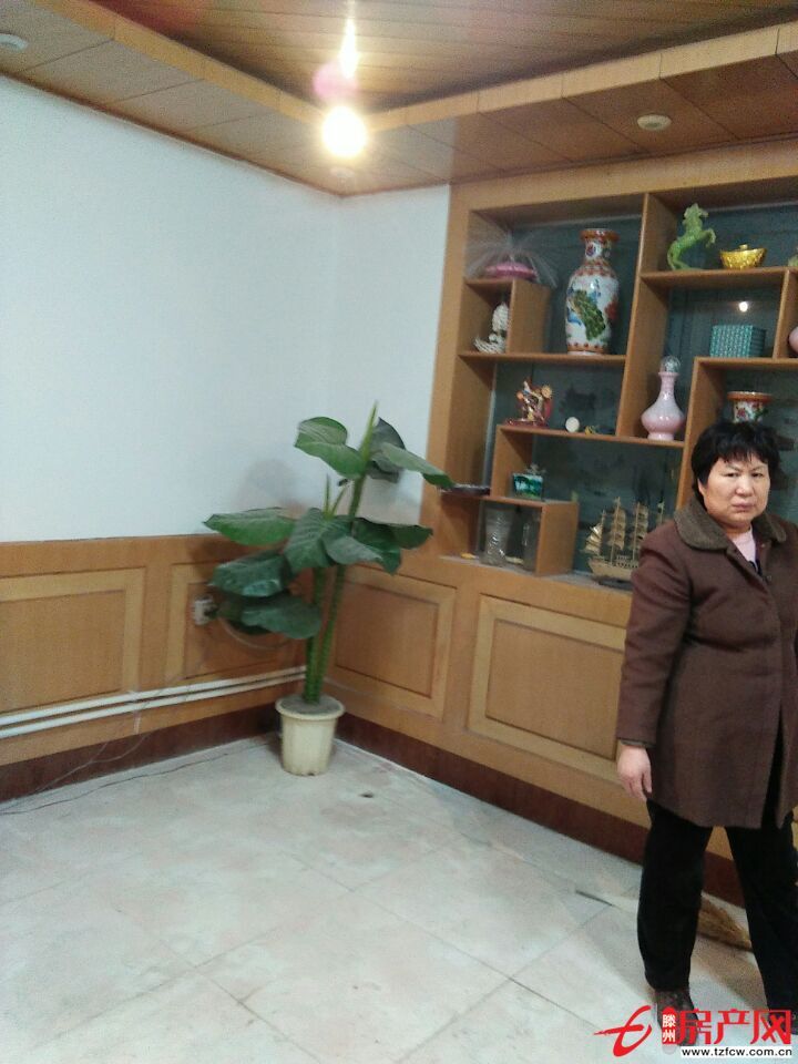 北安居小區，精裝修，全套家具家電，供暖，拎包即住
