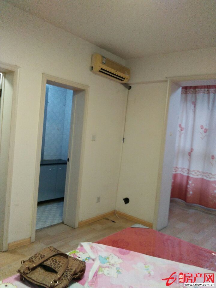 北安居小區出租，精裝修家具家電齊全。便宜出租。