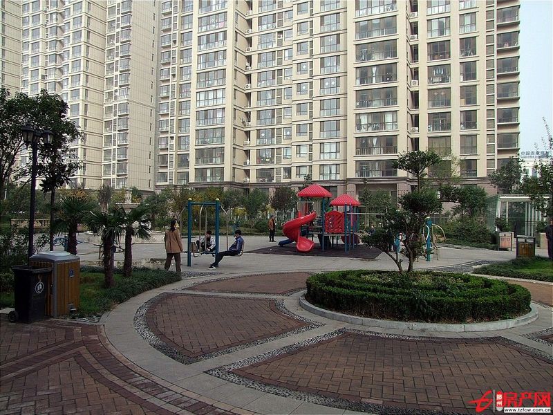 老一中學區(qū)房精裝拎包即住