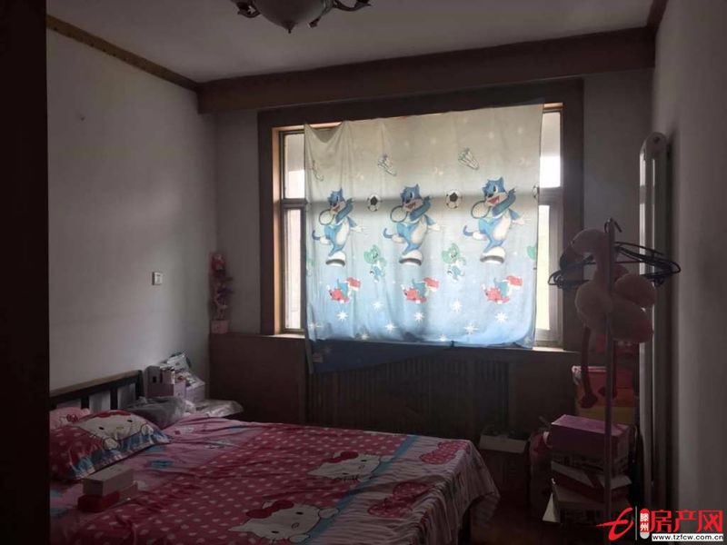 人民醫院西，電廠宿舍，3室2廳，滿五，可貸，送儲藏室
