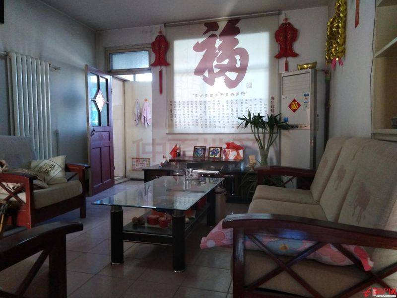 春秋閣大四室,緊鄰學(xué)校,贈送地下室,價格可議!