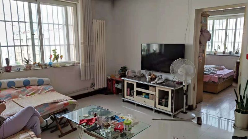 陽光麗景小區(qū)普通裝修3室1廳1衛(wèi)93m291萬元，價格可議