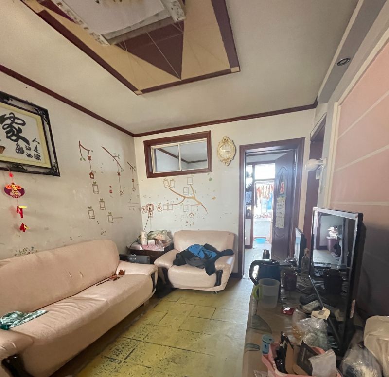 底價(jià)出租81平3室安居小區(qū)采光好拎包隨時(shí)就可以入住