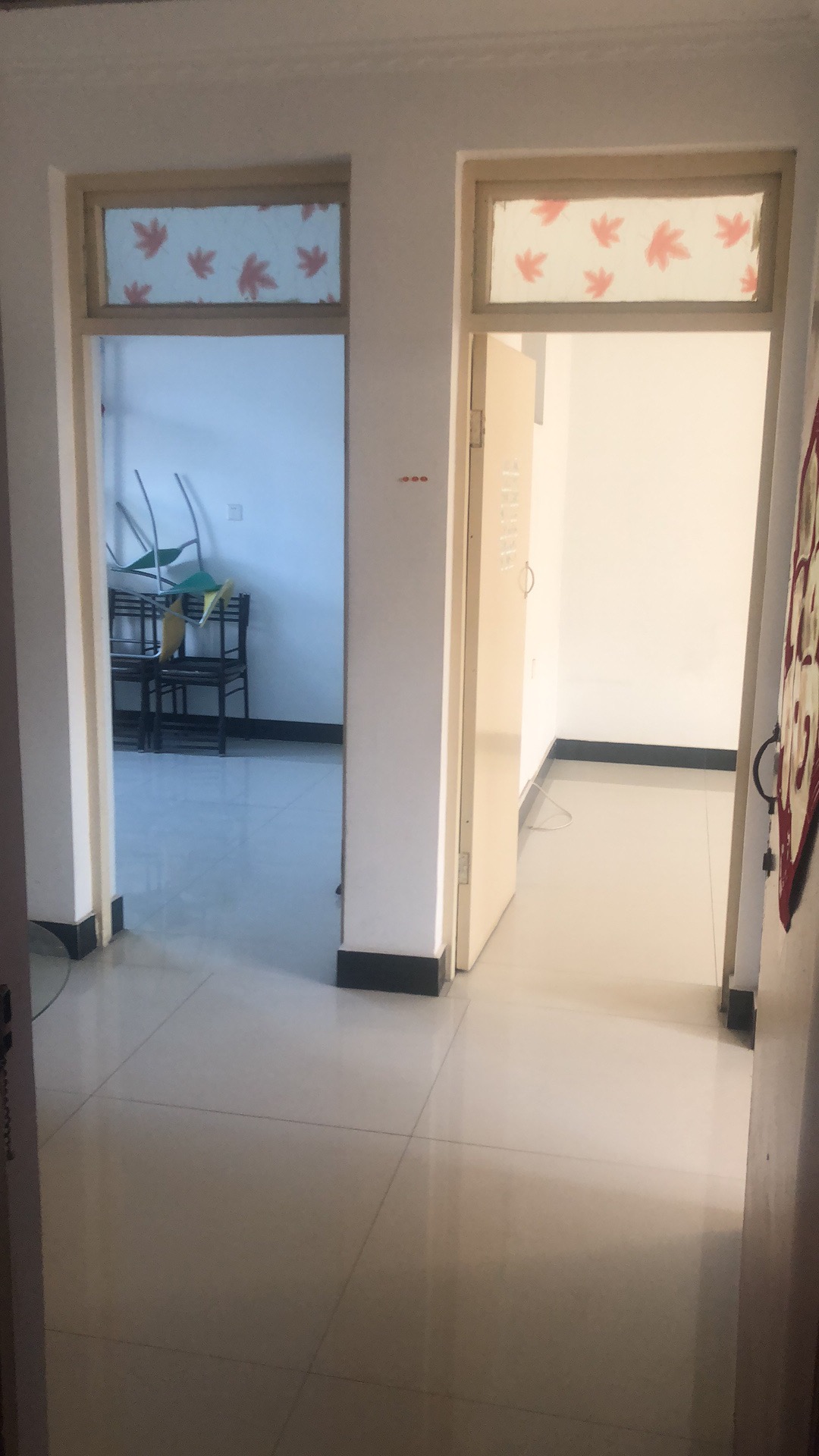 善南小區(qū)3室1廳1衛(wèi)80m21100元/月(無(wú)物業(yè)費(fèi))