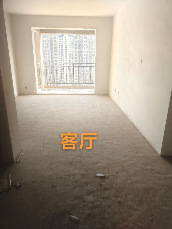毛坯2室2廳1衛(wèi)證滿二97.2m2 75萬元